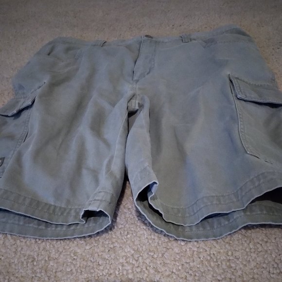 Columbia Other - Columbia Cargo Shorts